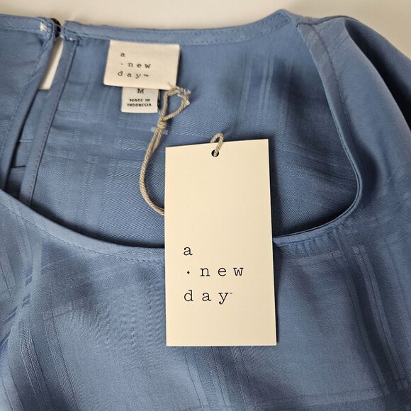 A New Day Womens Blue Houndstooth Blouse Size Medium Elegant Comfortable Casual - Picture 10 of 10